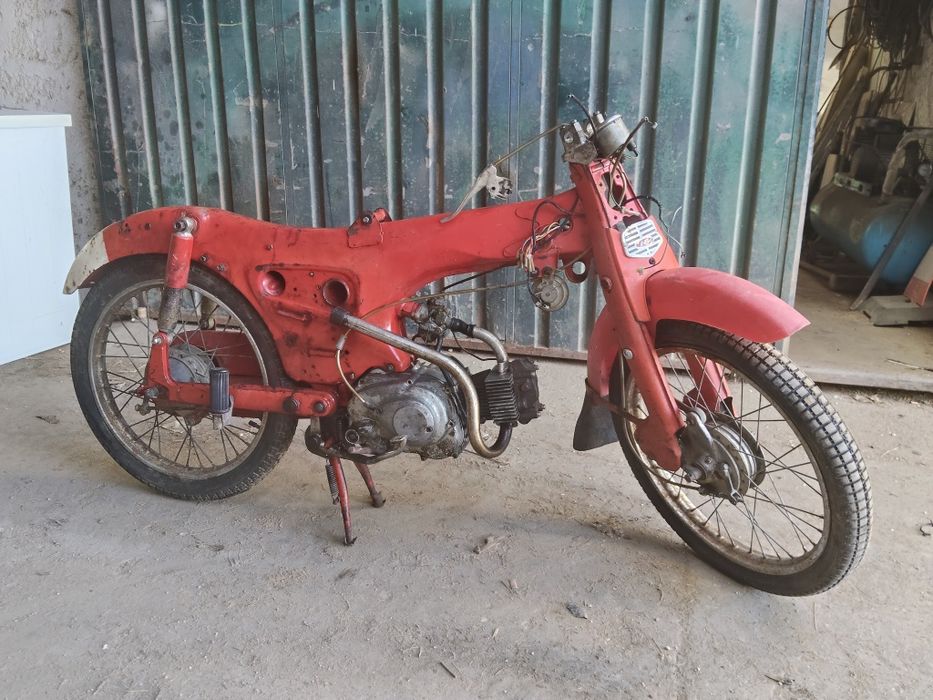 Honda c110 anos 60