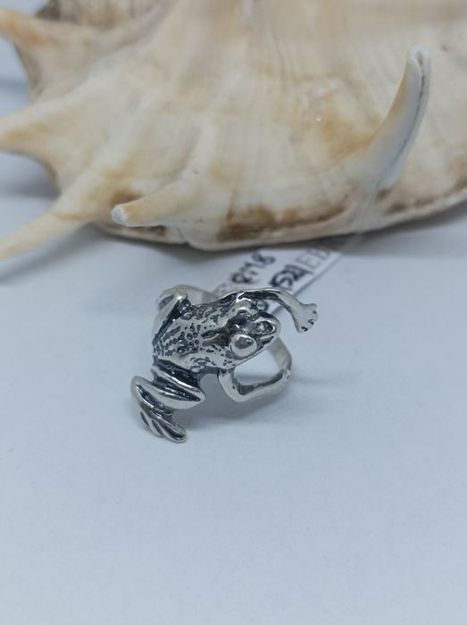Srebrny pierścionek żaba, srebro 925, rozm 18