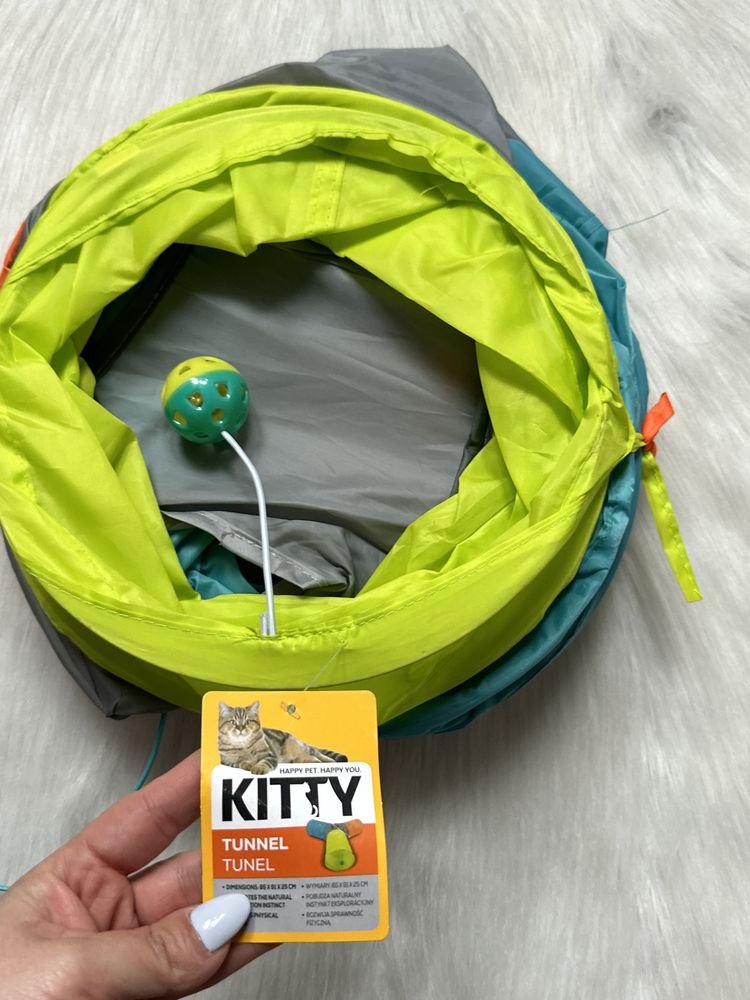 Nowy tunel dla kota Kitty