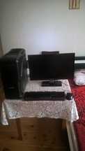 Dla gracza intel i7 3770k3.5GHz 10GB RAM RX570 4GB ssd 120GB hdd 1TB