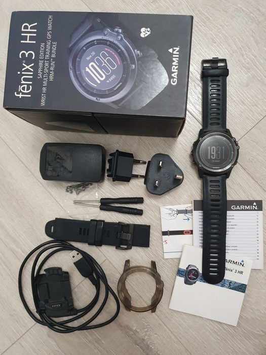 Продам часы Garmin Fenix3 HR Saphir