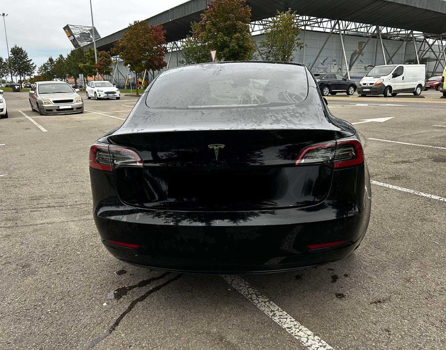Tesla Model 3 82кВт 2023