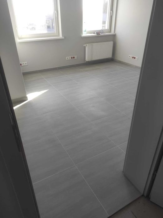 Podłogi, panele, jodełka, Płytki