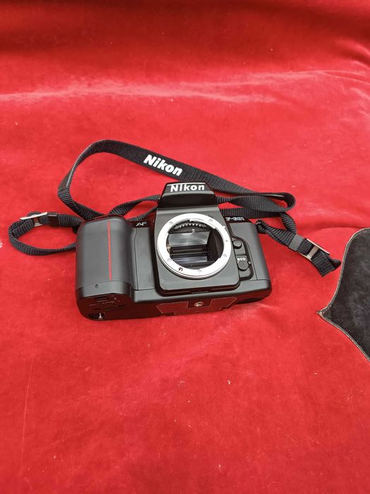 Продам Nikon F-601 б/у в хорошем состоянии