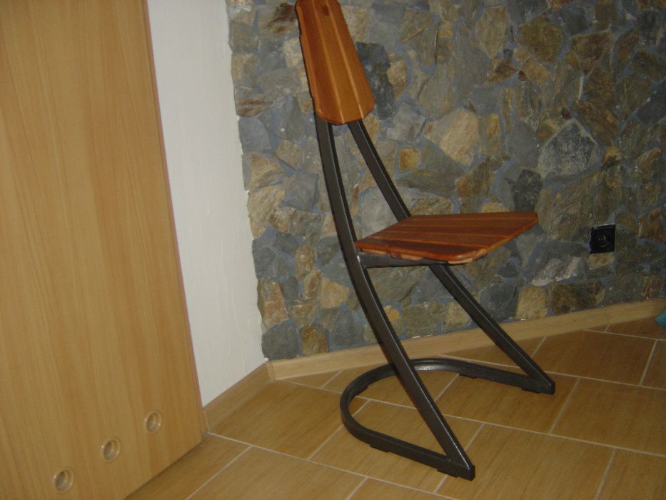 krzesła z firmy Fameg