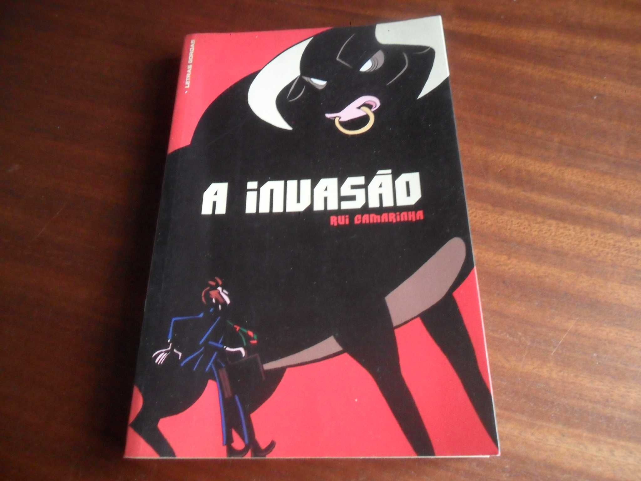 "A Invasão" de Rui Camarinha - 1ª Edição de 2003 - AUTOGRAFADO