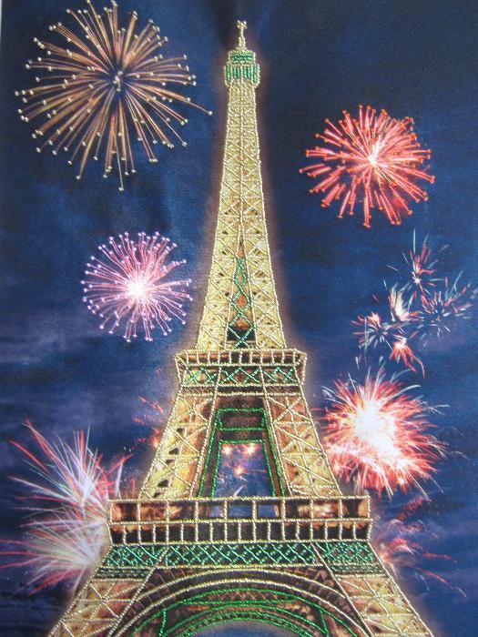 Вышитая картина бисером "Праздничный Париж", подарок