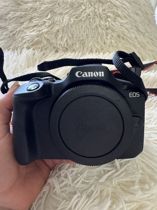 Câmara Digital Canon EOS R100 - PACK