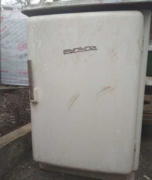 Холодильник вінтажний ВЗХ ХАС-70 ретро модель 1964 року