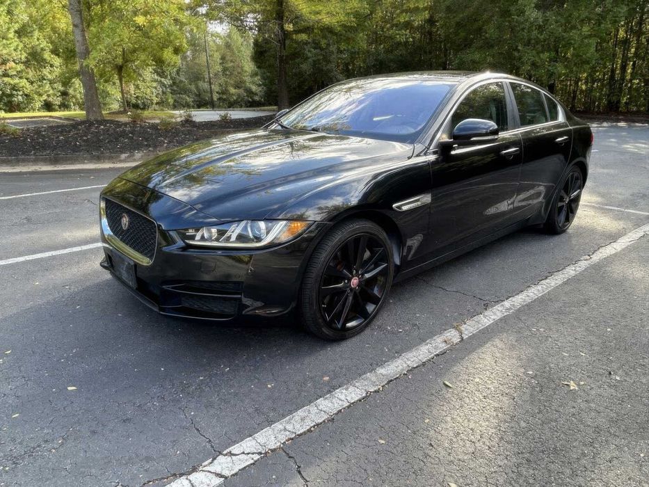 Jaguar XE 35t Premium      2017