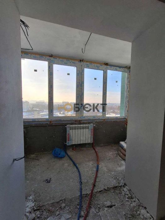 В продаже 1-к квартира в ЖК "Рогатинский", Центр, ул Клочковская, 49м²