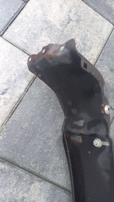 Audi a4 b5 lift 99-01 blotnik przedni prawy czarny ly9b