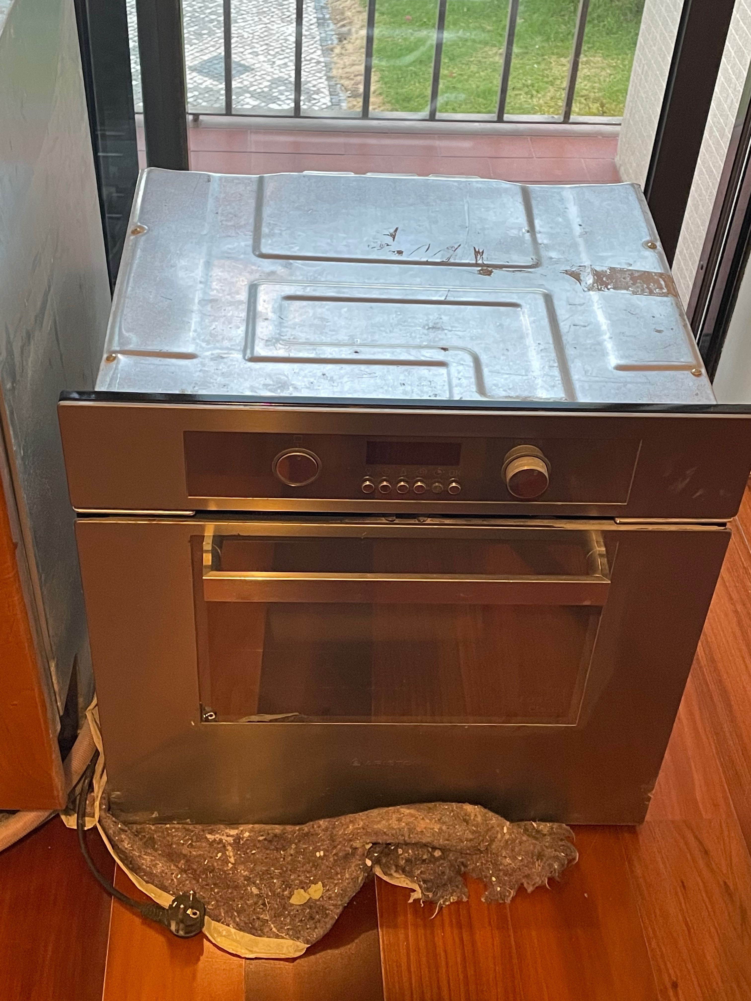 Forno Ariston em ótimo bom estado