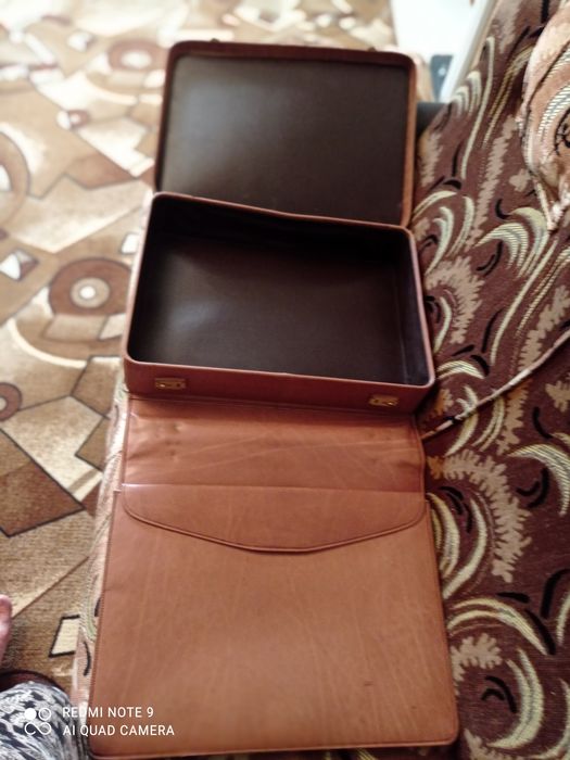 Італія РАРІТЕТ чемодан -кейс натуральна шкіра