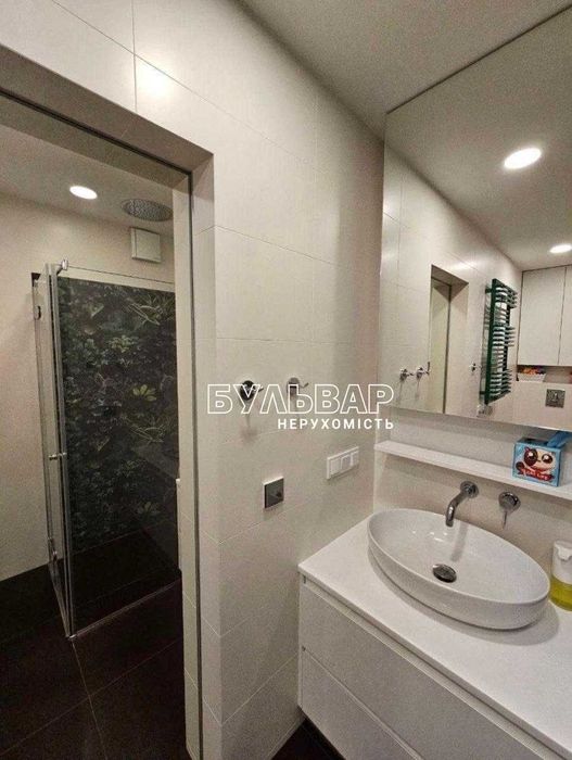 Продам 3 к.кв - 94 м2, Новострой, ЖК Плехановский, ул Молочная