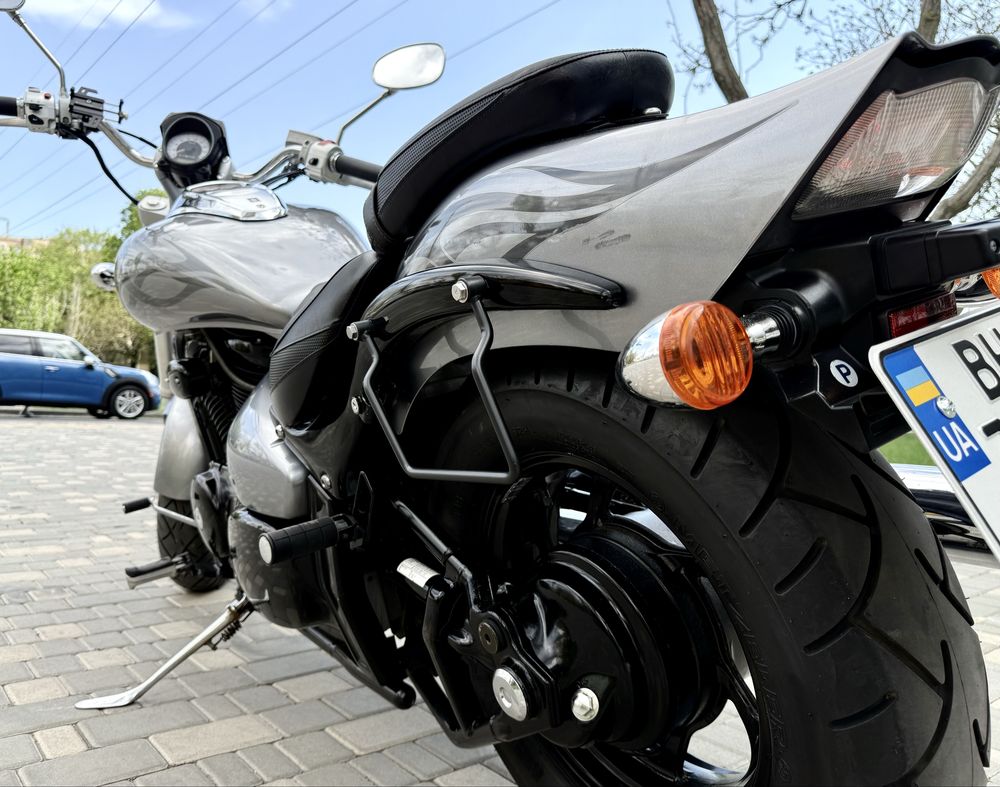 Очень красивый мот Suzuki Boulevard