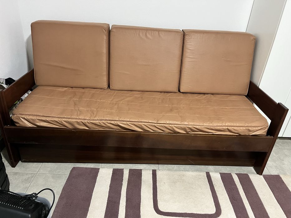 Mobília de casa bom estado