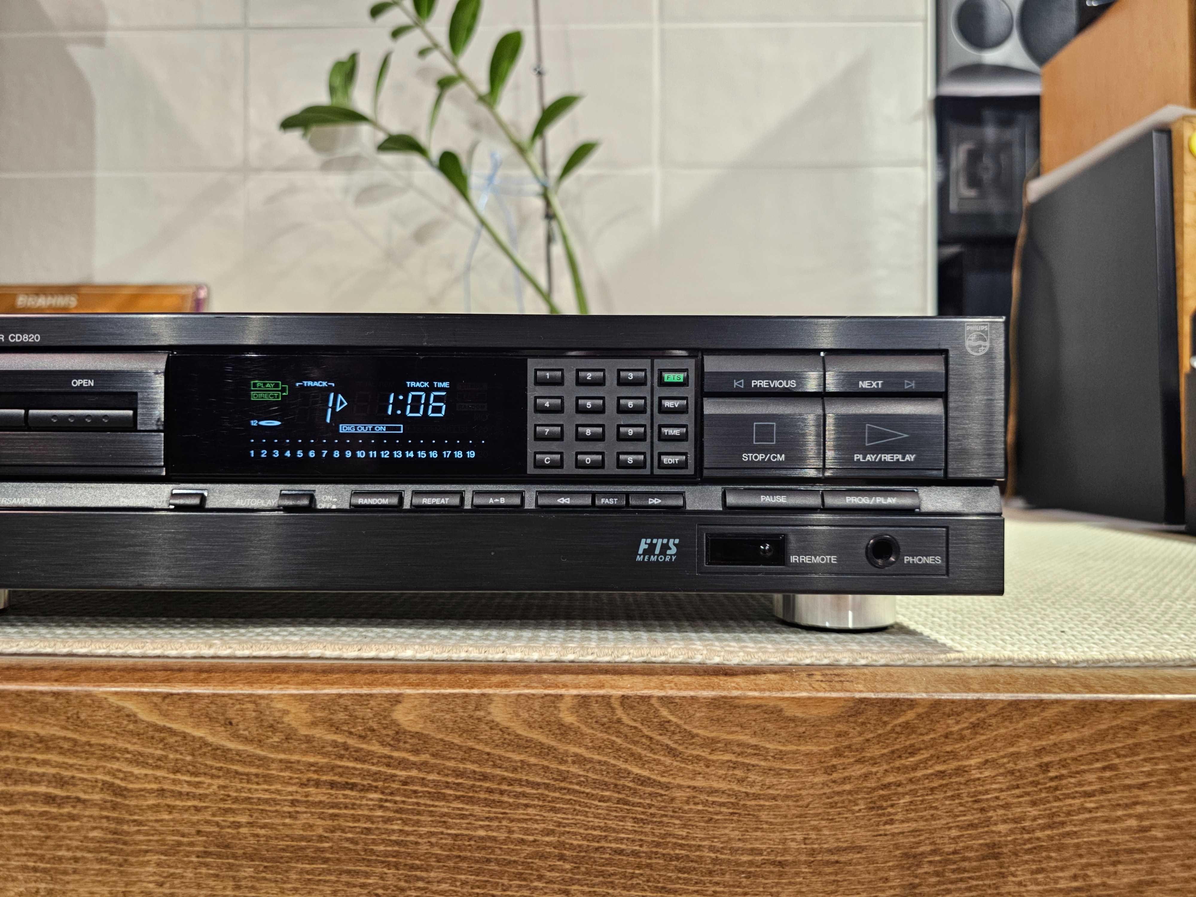 Програвач Philips CD820 DAC TDA1541 Compact Disc Player