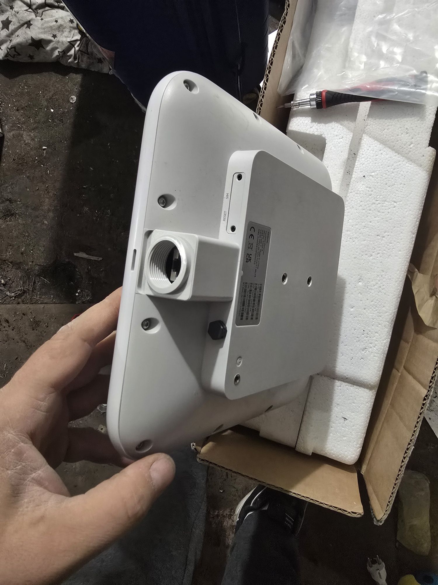 Domowy MODEM ROUTER Kartę SIM 4G LTE z agregacją 3 pasm do 600 Mb/s Od