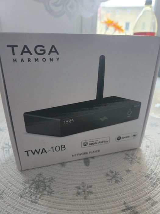 Odtwarzacz sieciowy Taga Harmony TWA-10B  DAC