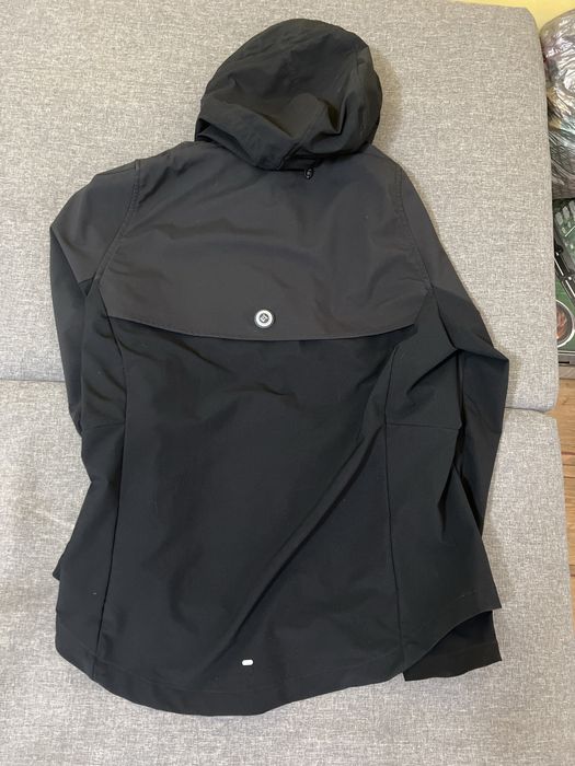 adidas Wind.RDY Jkt M GN5921  продаж