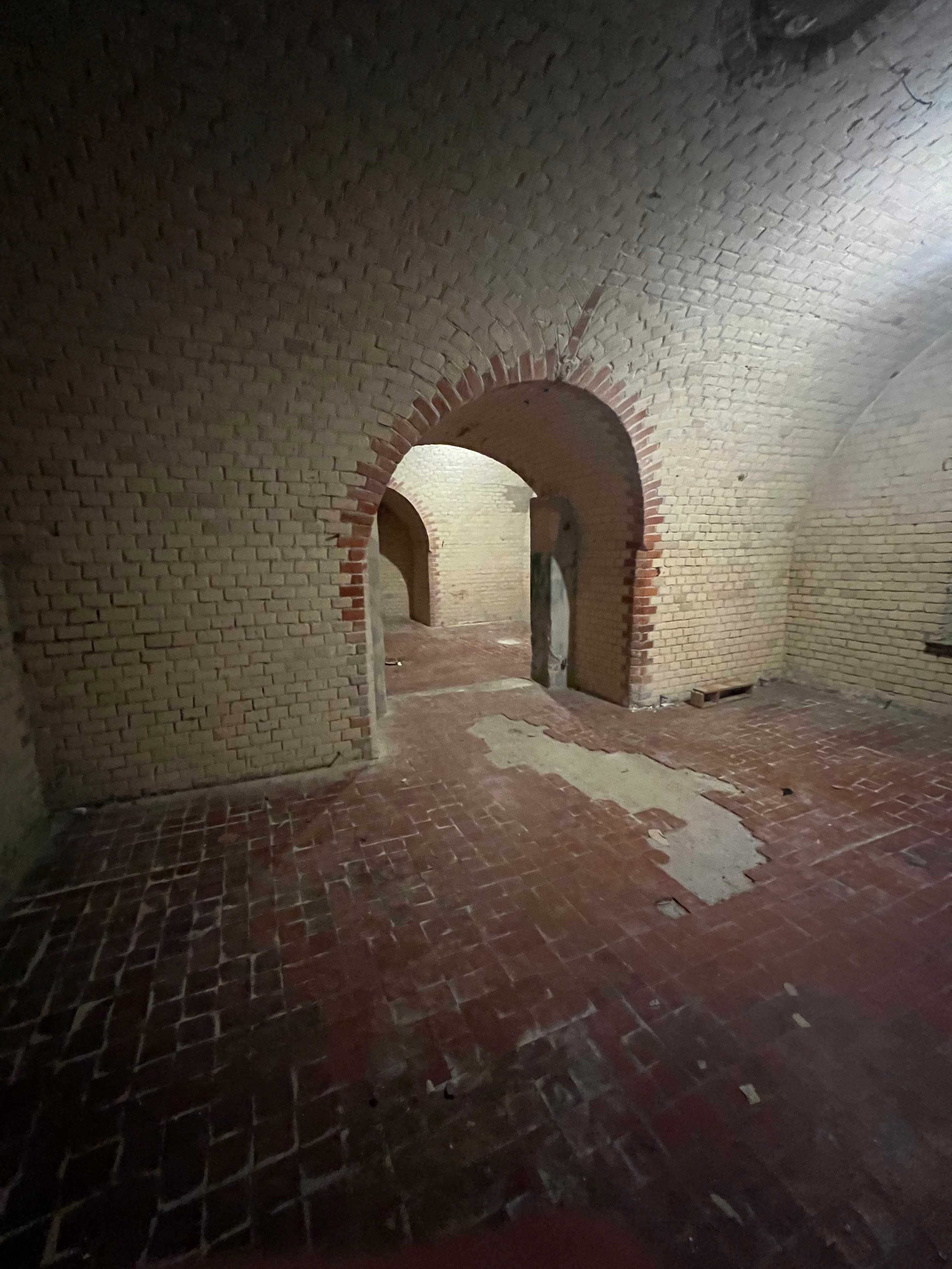 FORT XV - Rudak - powierzchnia magazyn / warsztat / biuro - 47m2