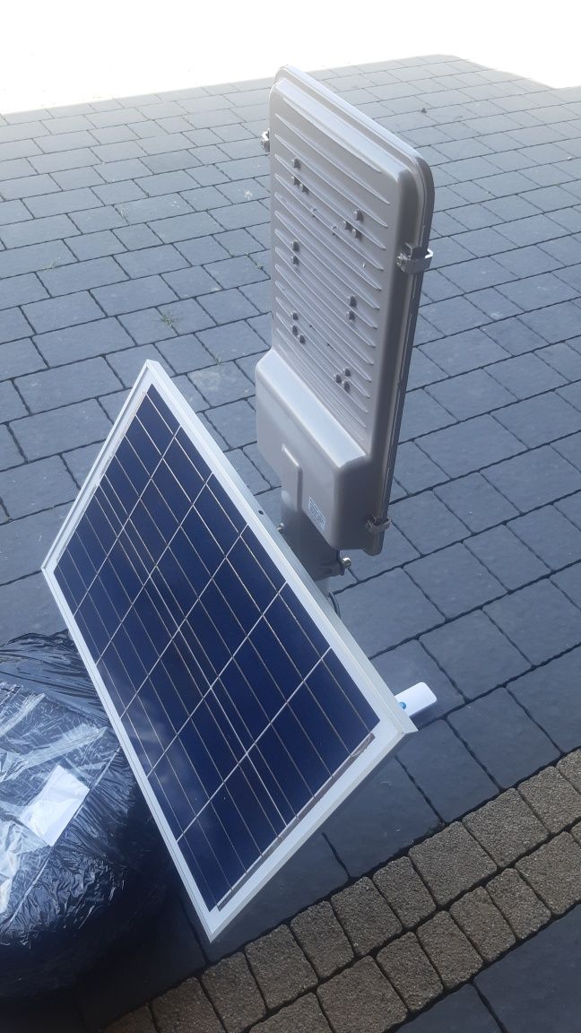 Lampa solarna 200w z regulowanym panelem NAJTANIEJ PROMOCJA