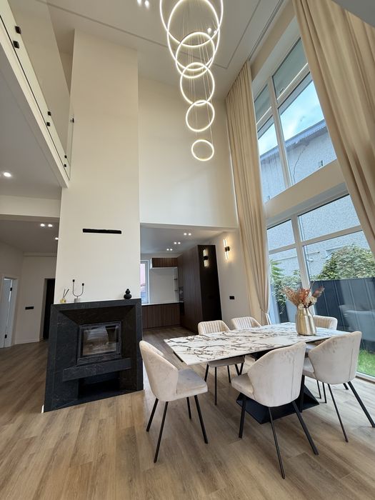 Продам сучасний будинок у передмісті. Ніхто не проживав