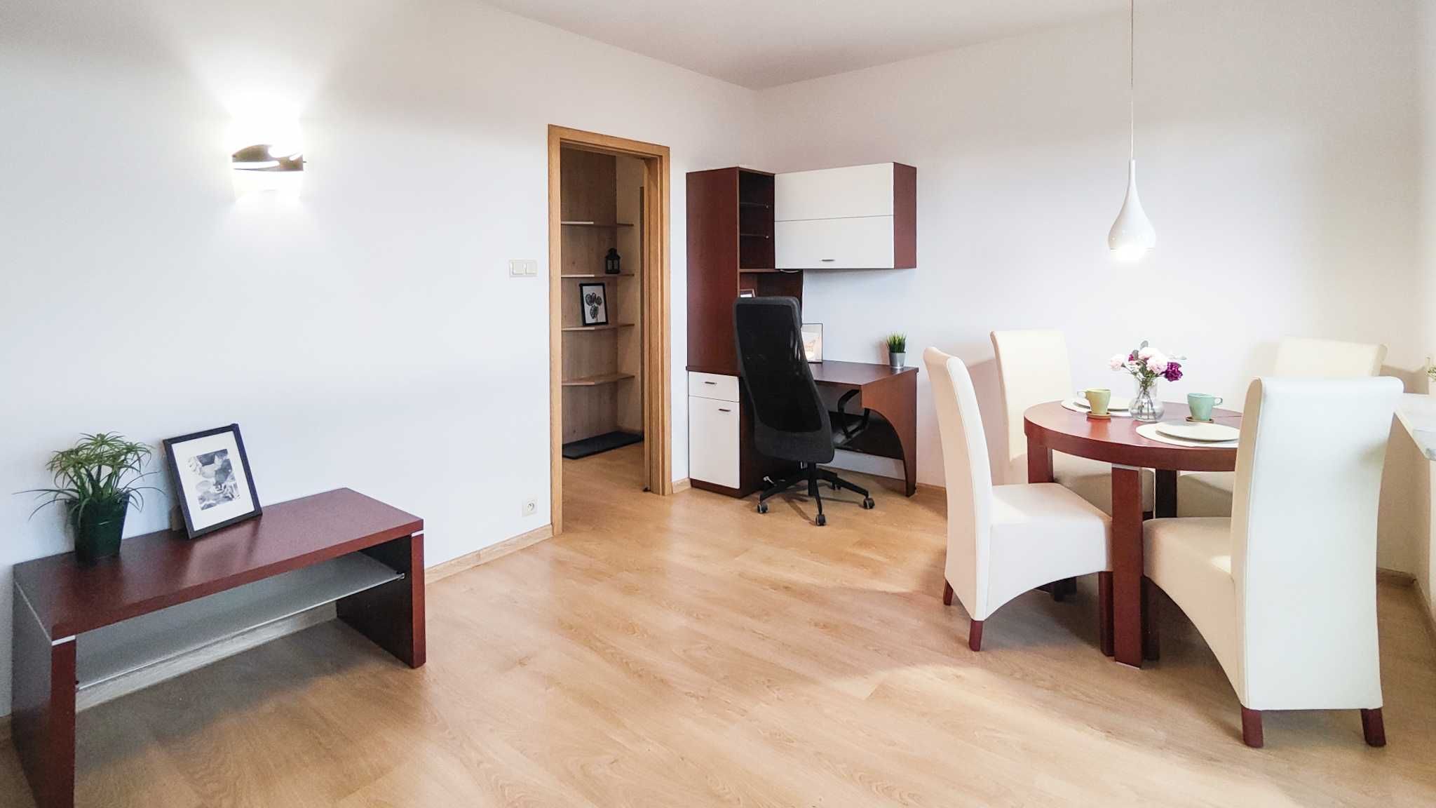 Przytulne mieszkanie z balkonem, 43m2, 2500zł, Czecha 119/24, parking