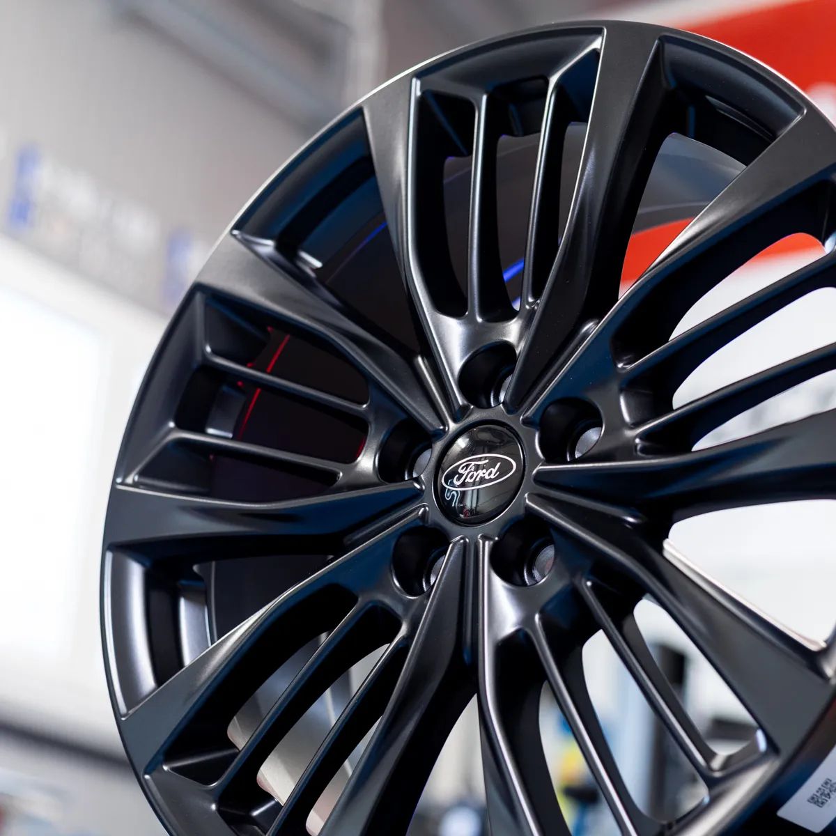 NOWE ORYGINALNE Felgi Ford 18" - Kuga Edge Escape Focus Galaxy Mondeo