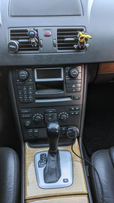 Продам Volvo XC90