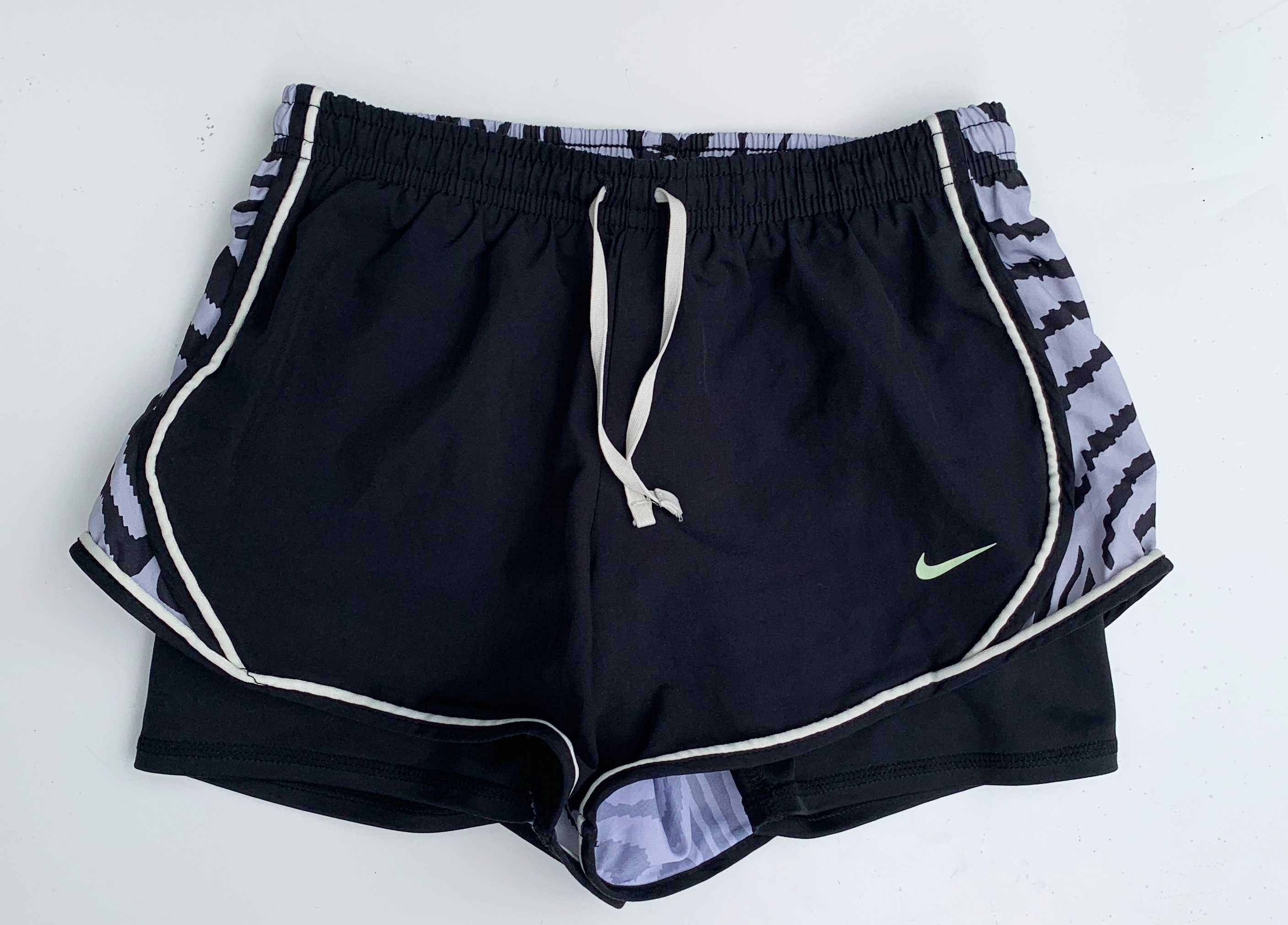 Spodenki Szorty Sportowe 128 137 cm 8 9 lat Czarne Wzory Nike