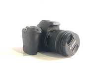 Máquina fotográfica CANON EOS 200D + EF-S18-55 IS STM