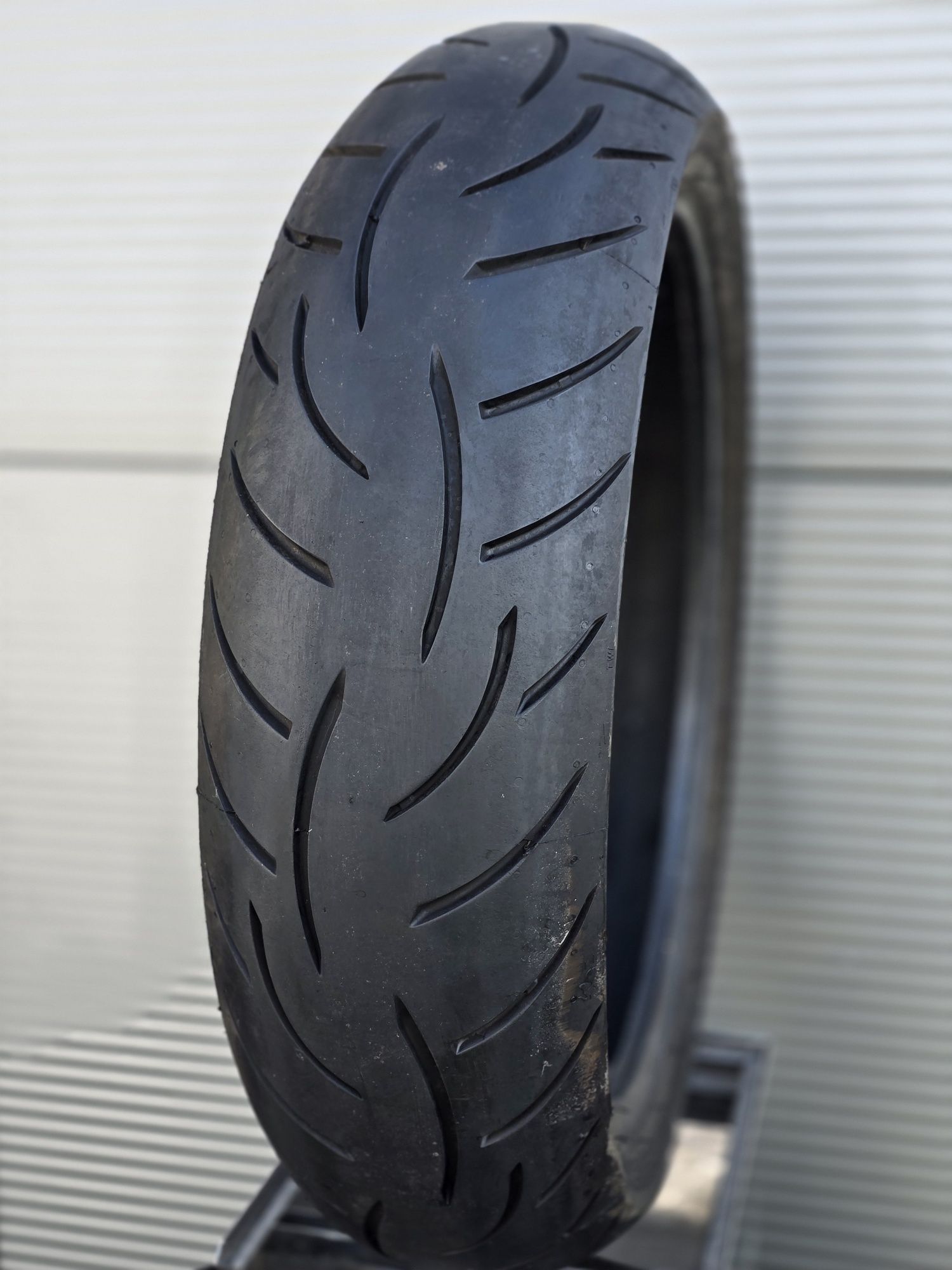 Opona Metzeler Roadtec z8 160/60/18