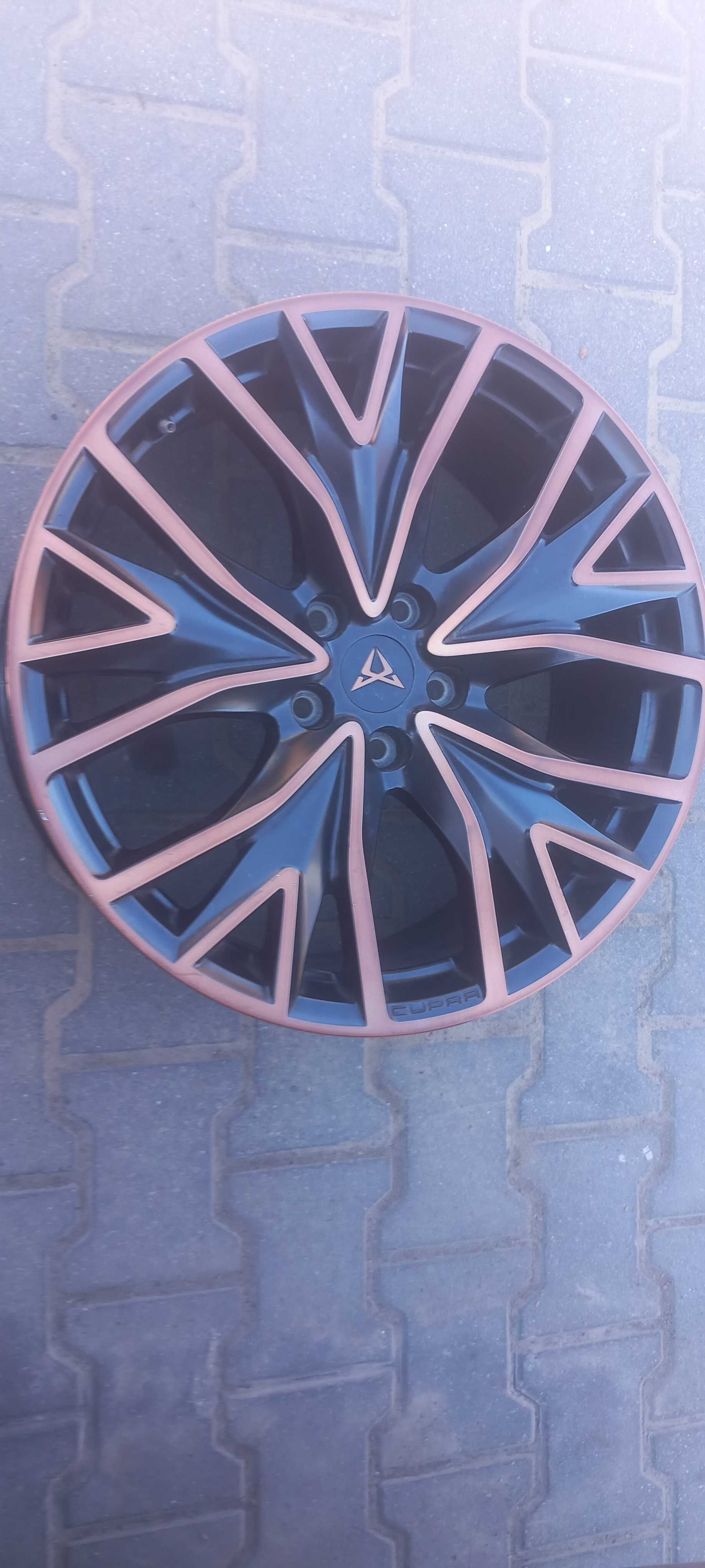Felga Cupra 4 19 cali ET 49 5×112