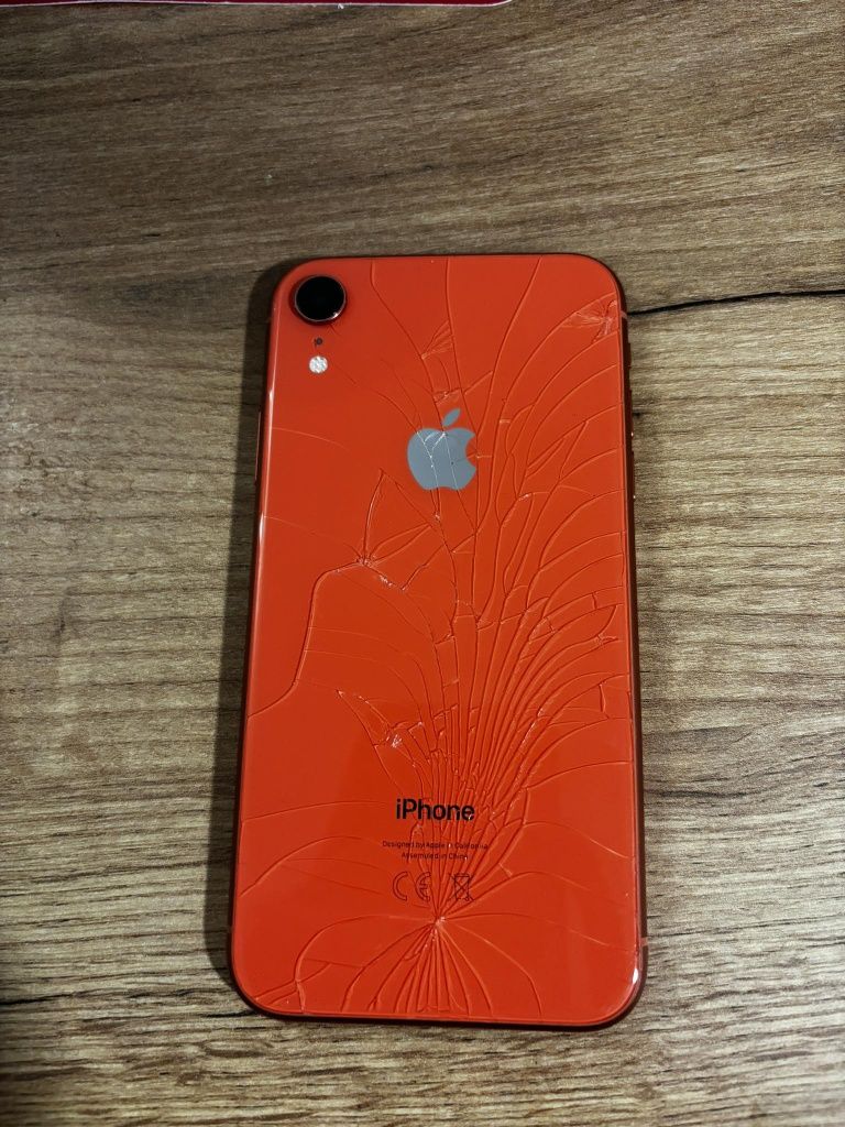 Iphone XR 64giga kolor koralowy  9 etui