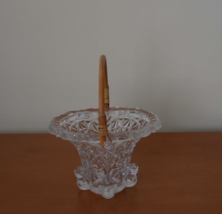 Kryształowy kosz koszyk z raczką