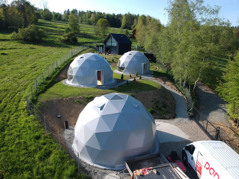 Glamp, namiot sferyczny, 7 m, wersja Kanadyjska