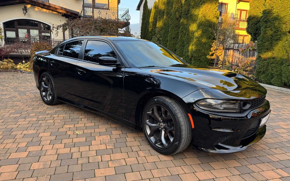 Dodge Charger R/T 5.7 2019 LPG niski przebieg