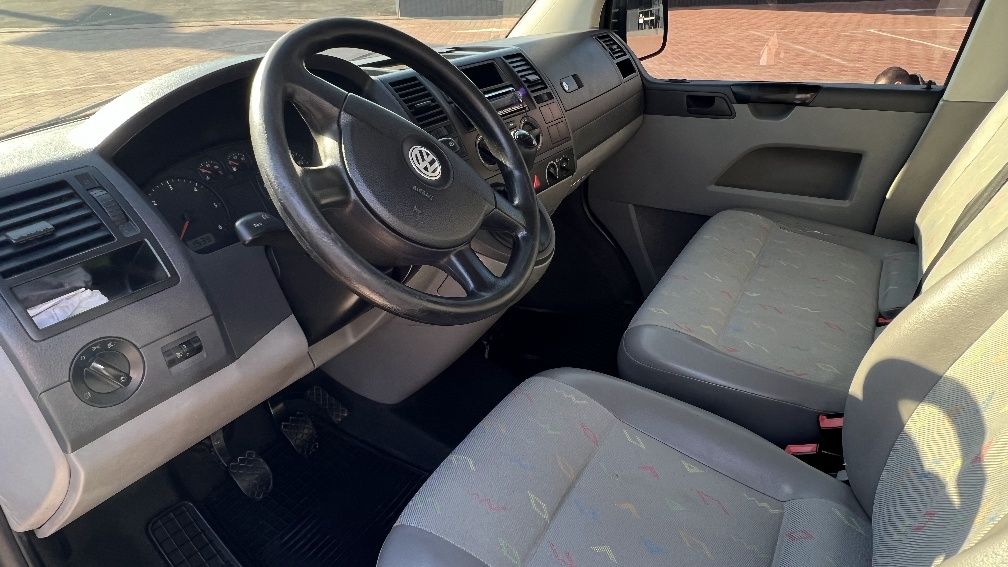 Продам Volkswagen transporter t5 2008 року