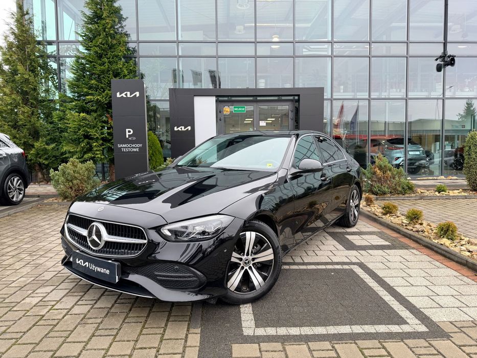 Mercedes-Benz Klasa C Salon Polska Benzyna automatyczna skrzynia biegów serwis ASO