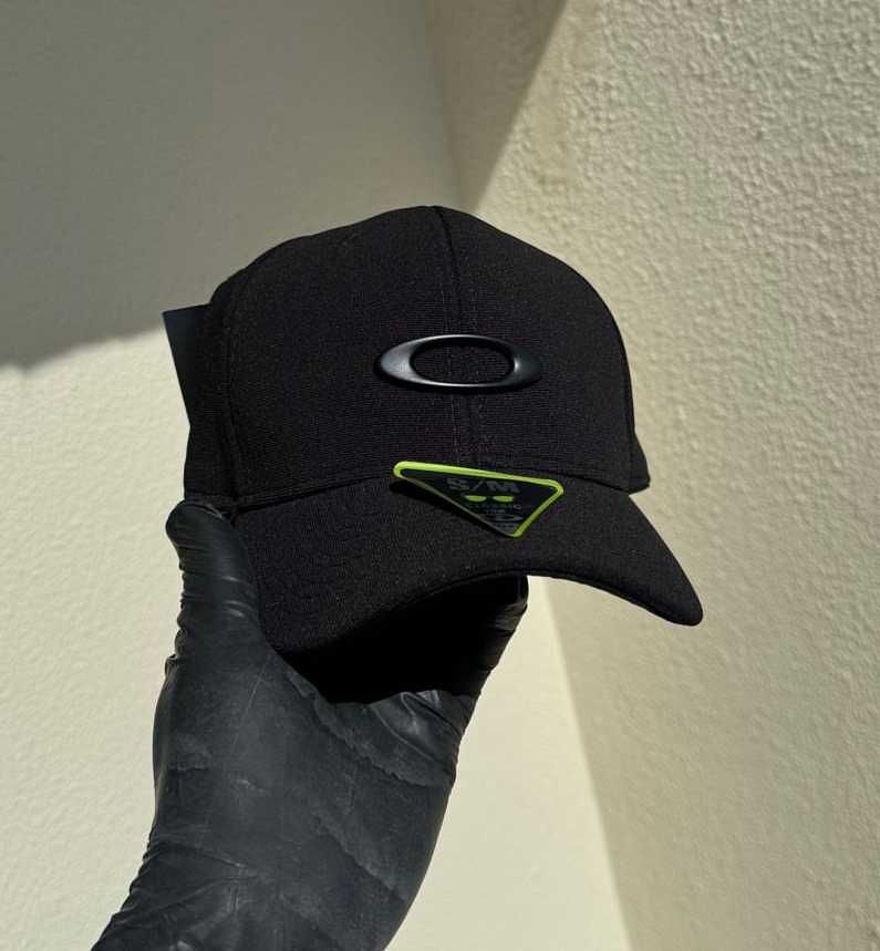Boné da Oakley Tincan