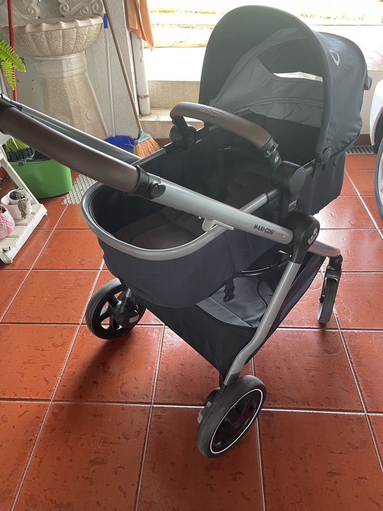 Carrinho MaxiCozi Zélia2 com ovo e isofix Tinca.