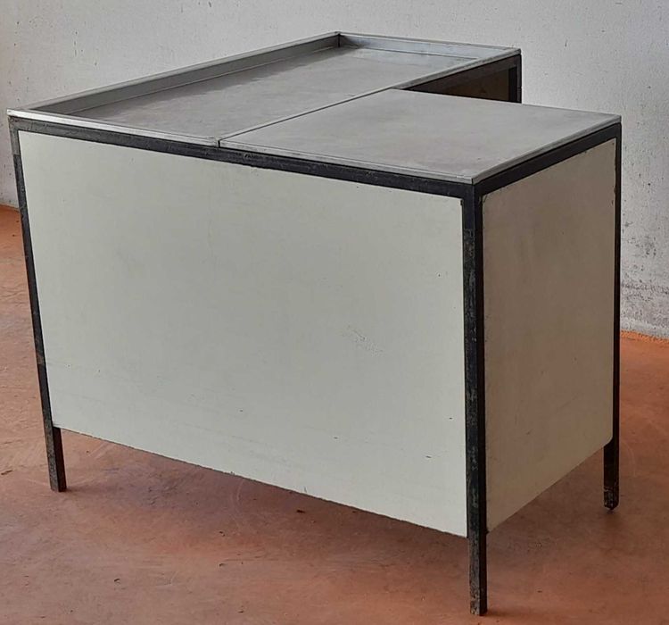 SAÍDA DE CAIXA / MESA / BANCADA DE SUPERMERCADO OU LOJA