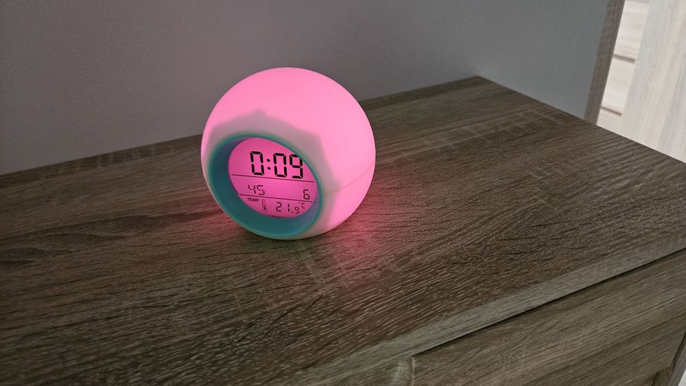 Budzik, zegarek, kolorowy