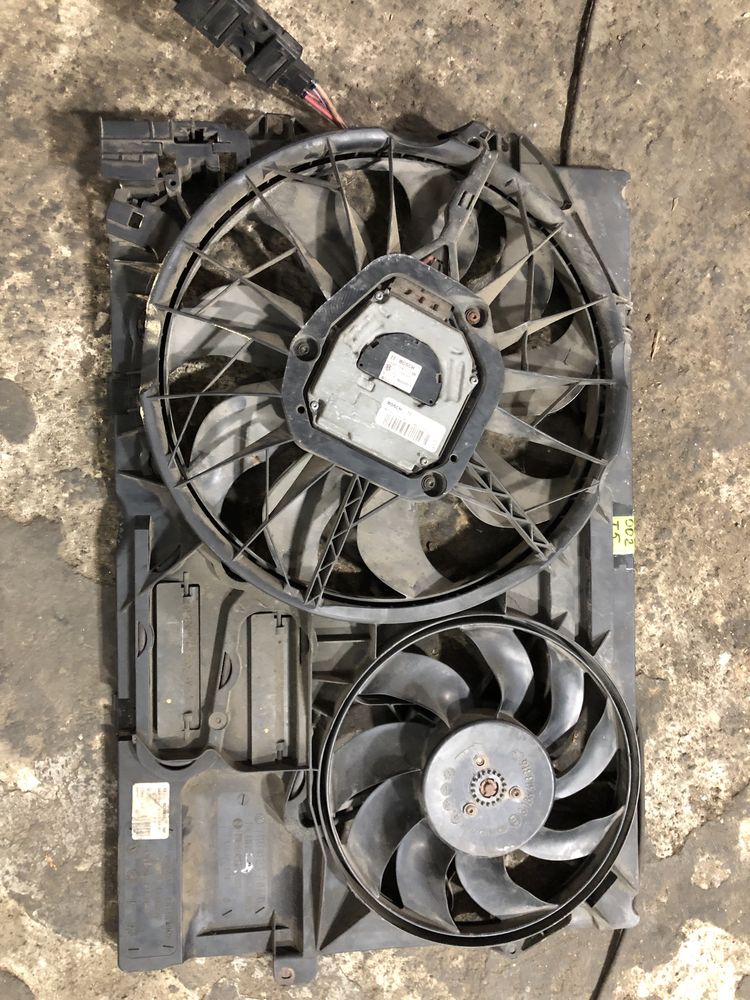 Вентилятор основного радиатора Volkswagen Transporter T5 c 2003-2010 г