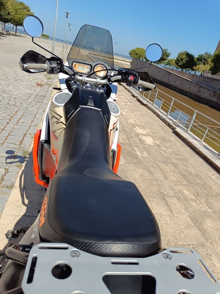 KTM 990 SUPER ADVENTURE impec