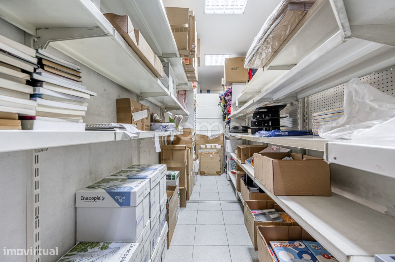 Papelaria e Livraria no Centro de Felgueiras, no Edifício Orion