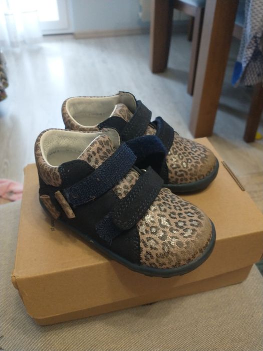 Buty dziecięce firmy Bartek r.23