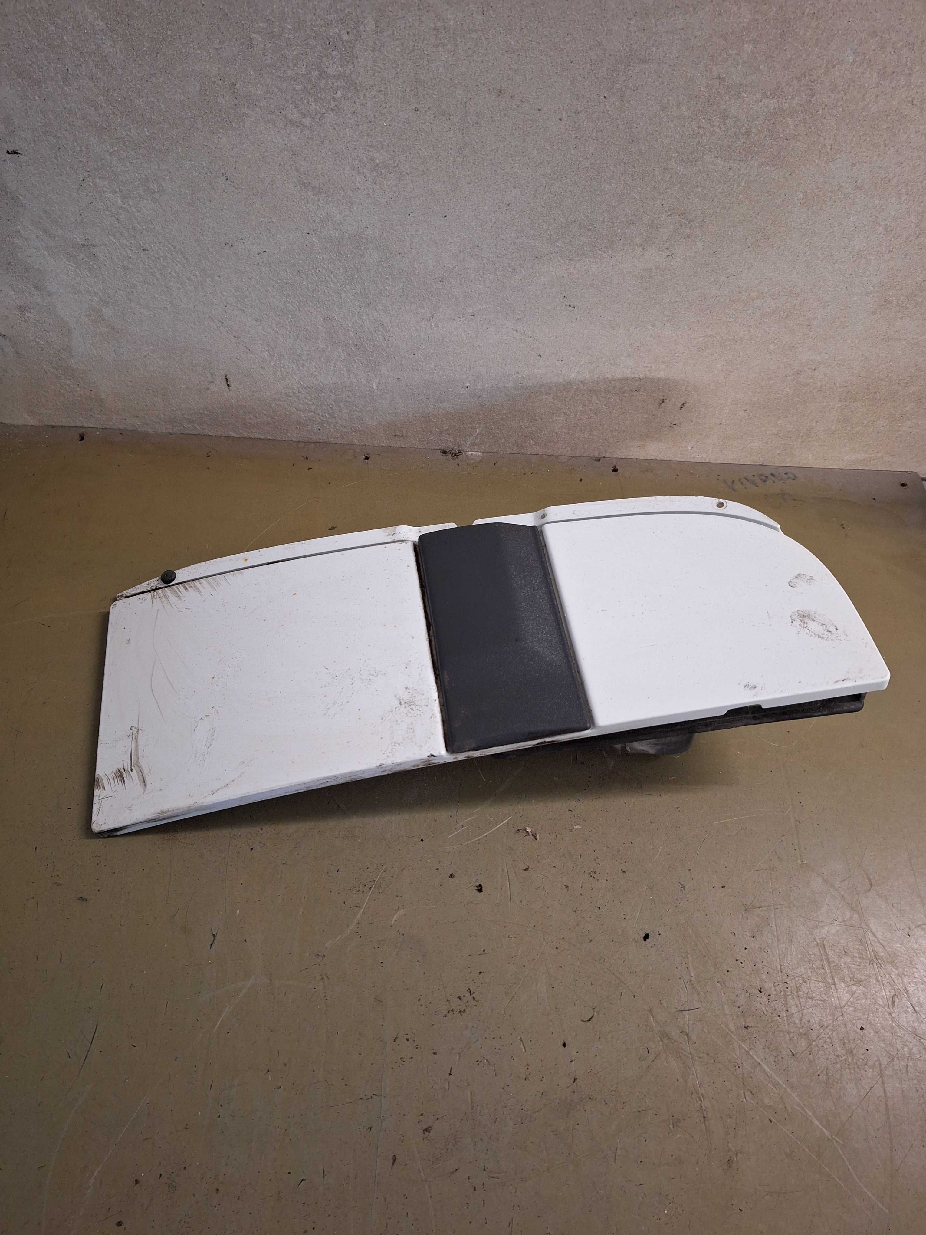 klapka wlewu paliwa mercedes vito 639